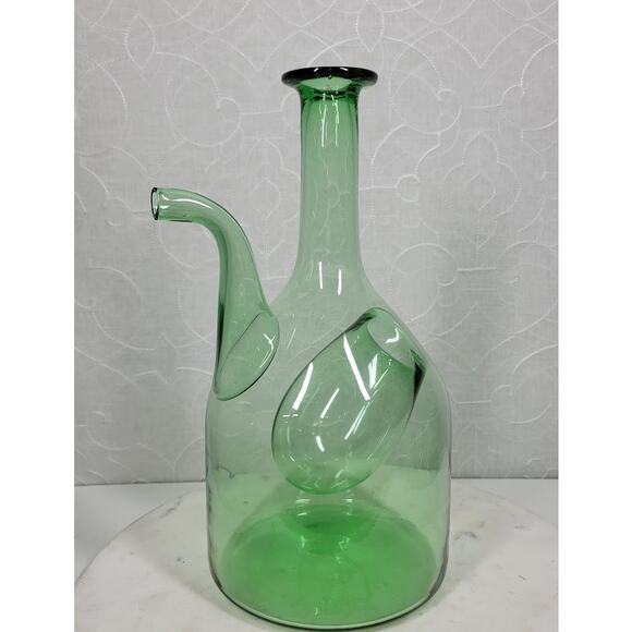 Vintage Hand Blown Italian Wine Decanter Green with Ice Chamber & Raffia Stopper - Picture 3 of 16